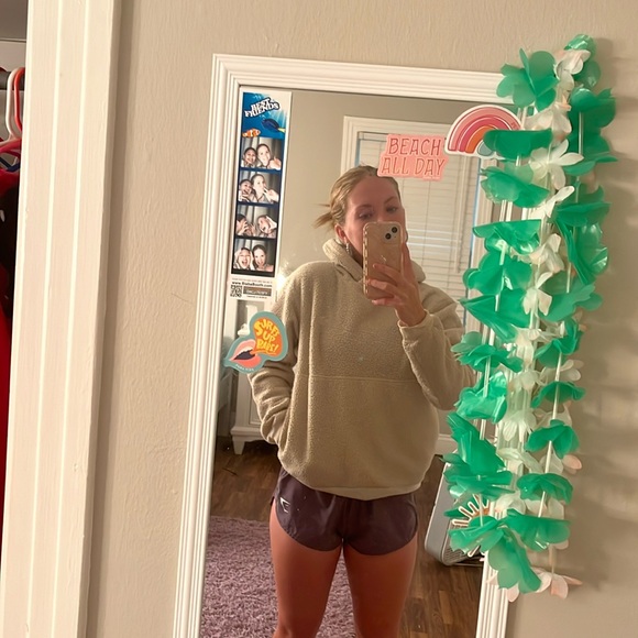 northface hoodie - Picture 2 of 4